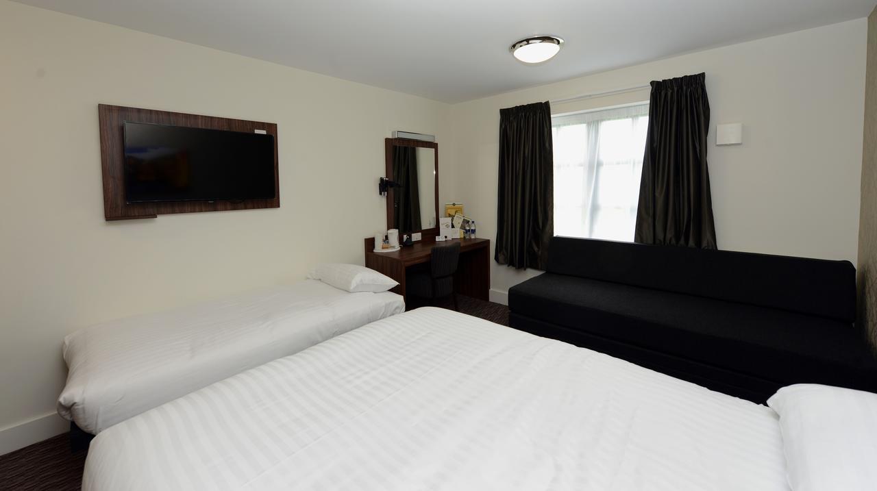Fallow Field, Telford By Marston'S Inns ภายนอก รูปภาพ