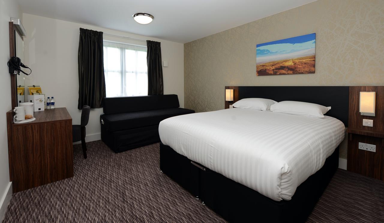 Fallow Field, Telford By Marston'S Inns ภายนอก รูปภาพ