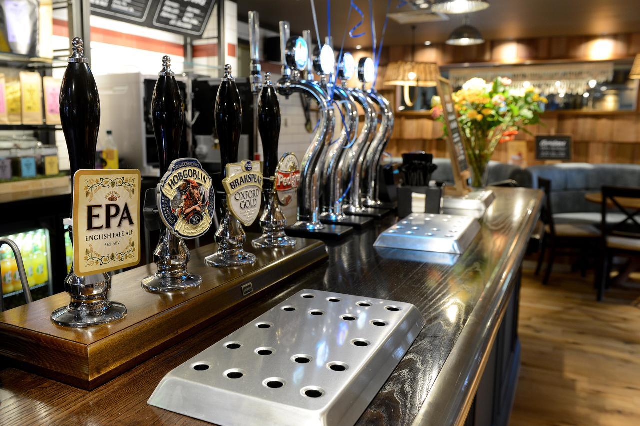 Fallow Field, Telford By Marston'S Inns ภายนอก รูปภาพ